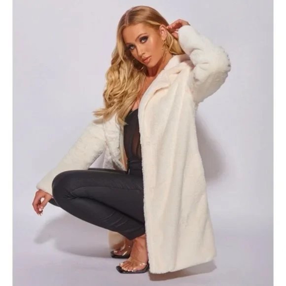 White Faux Fur Long Sleeve Collared Loose Fit Midi Coat - Picture 13 of 14